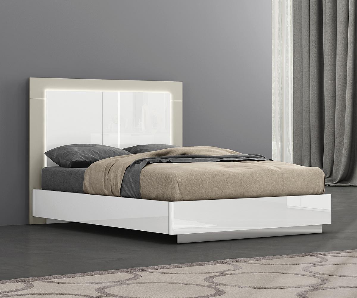 Harvey - Lacquer Finish Bed - Royal Living Furniture