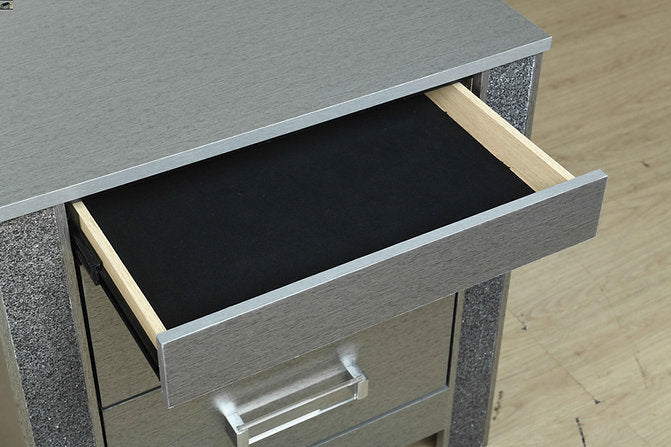 Logan-Silver Dresser & Mirror - Royal Living Furniture